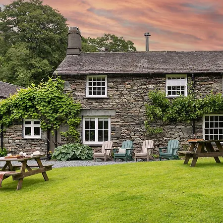 Little Holiday home *