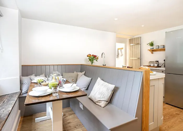 Little Holiday home *